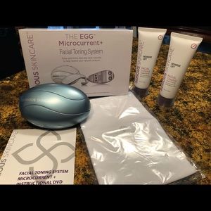 Serious Skincare microcurrent EGG